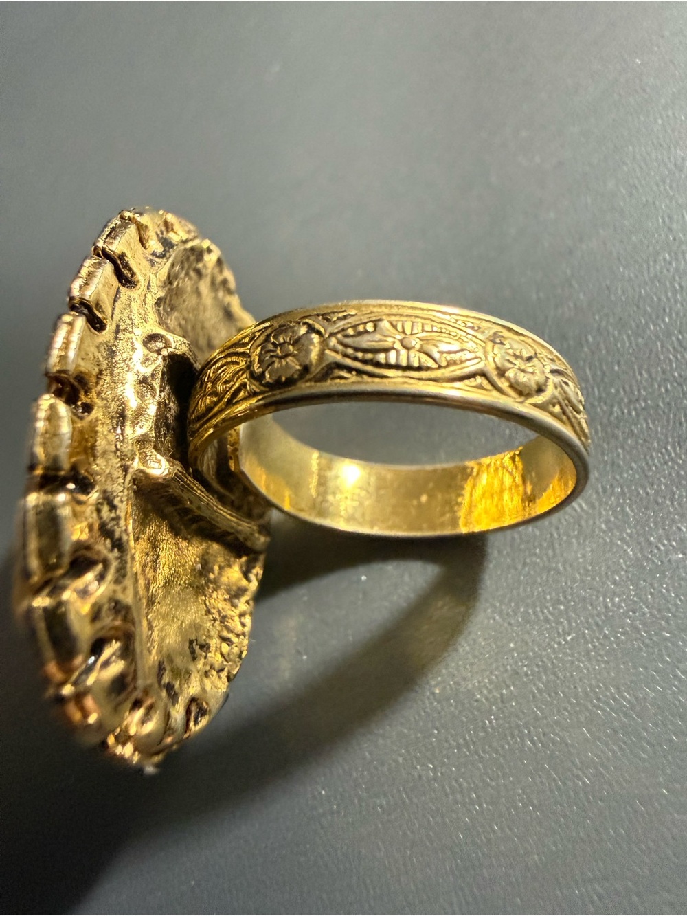 Adjustable Cameo Ring - Picture 4 of 6